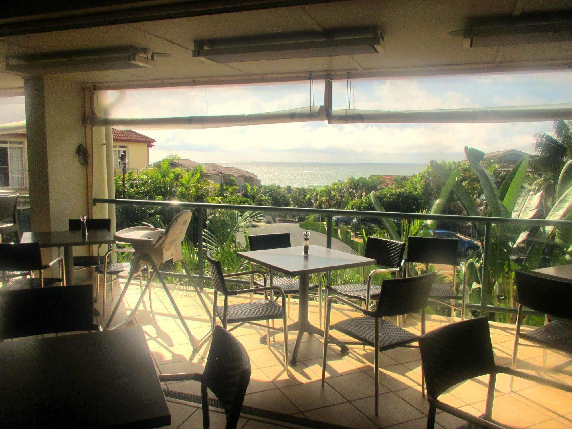 อควาลูนา บีช รีสอร์ต Hotel แซฟไฟร์บีช ภายนอก รูปภาพ